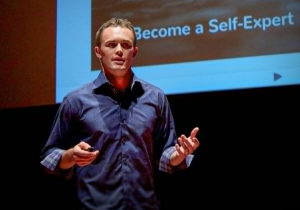 TED speaker Scott Dinsmore delivering a talk on how to find work you love