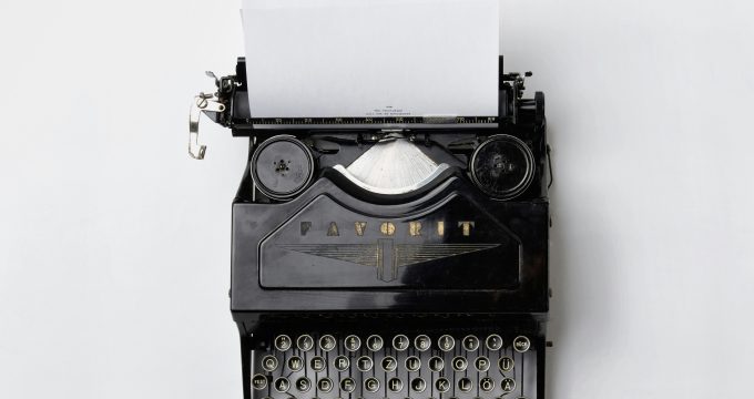 Vintage typewriter with a blank sheet — drafting a Statement of Purpose for a master’s program